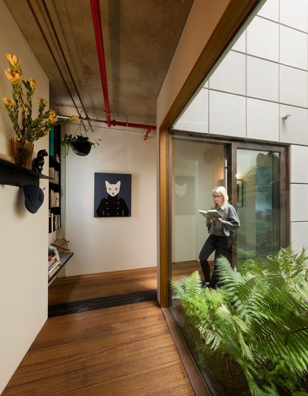 Photography: Dianna Snape, Tom Ross, Rebecca Ramage, Michael Downes, Andrew Wuttke