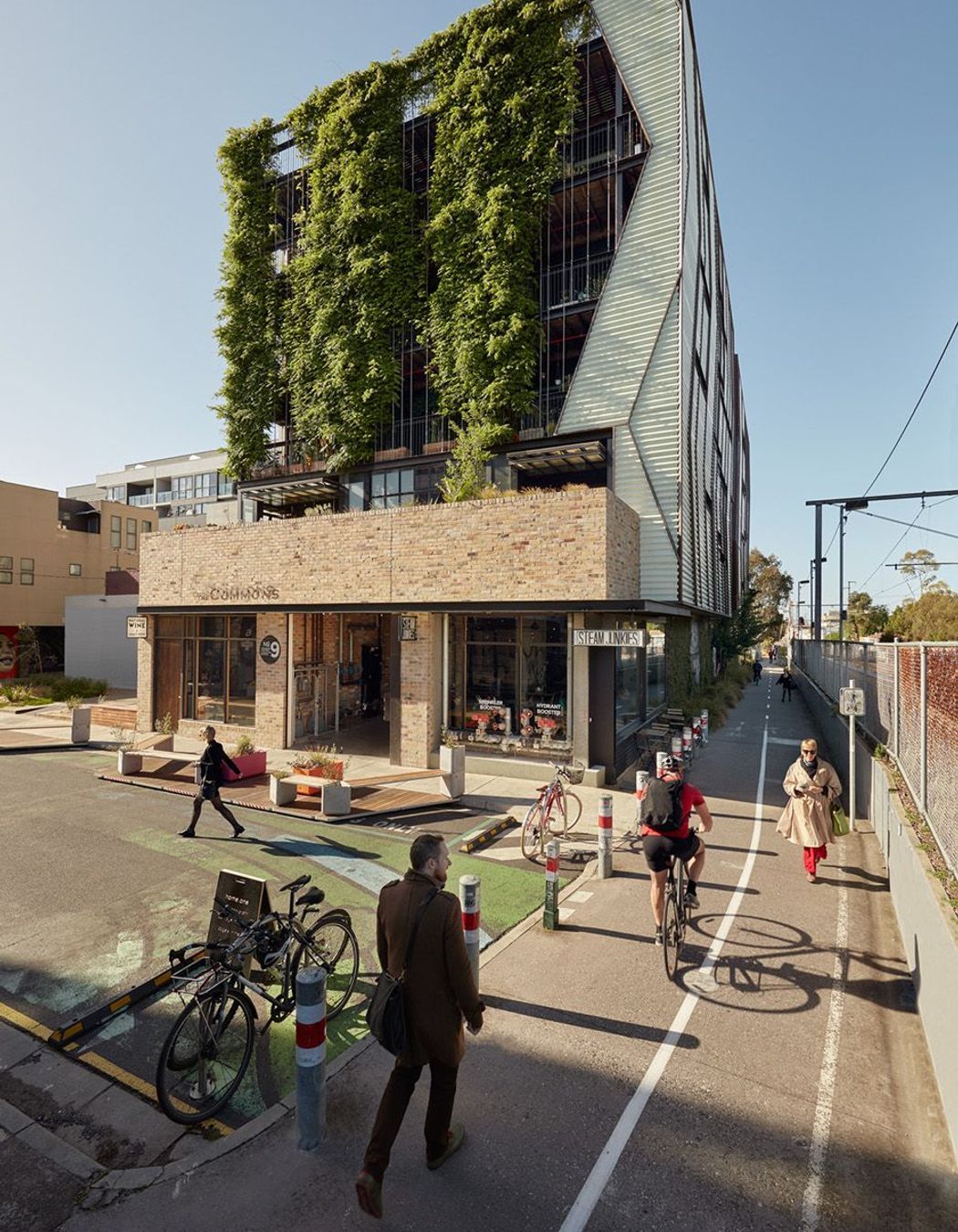 Photography: Dianna Snape, Tom Ross, Rebecca Ramage, Michael Downes, Andrew Wuttke