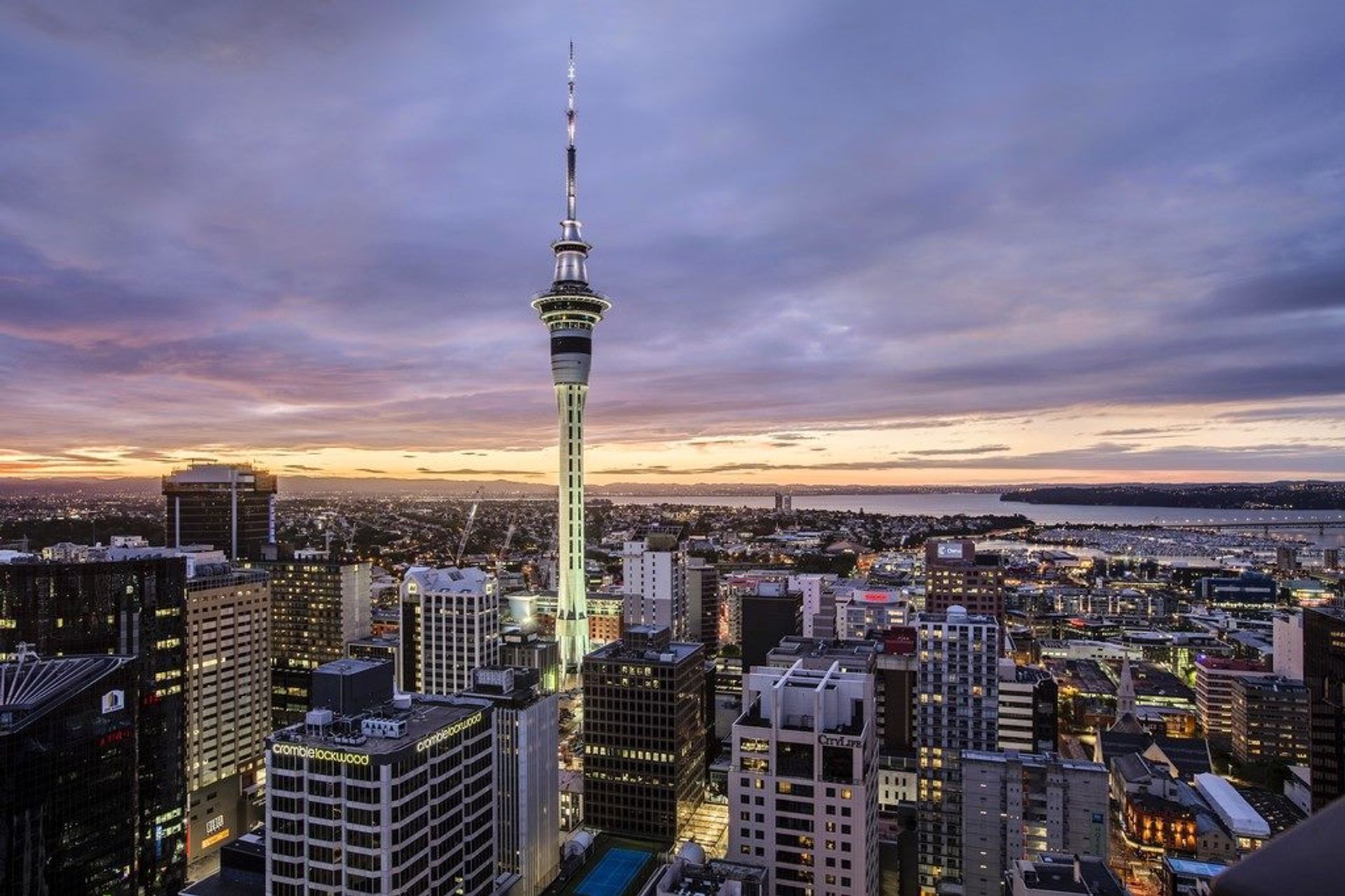 Metropolis Luxury Penthouse