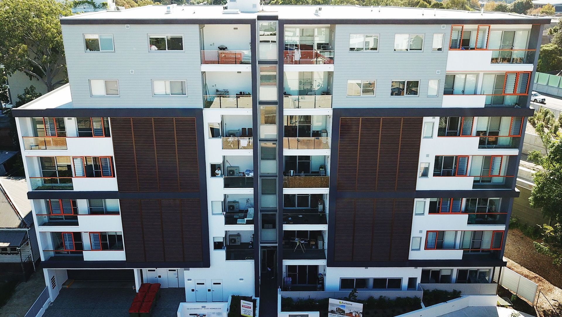 Como Apartments banner