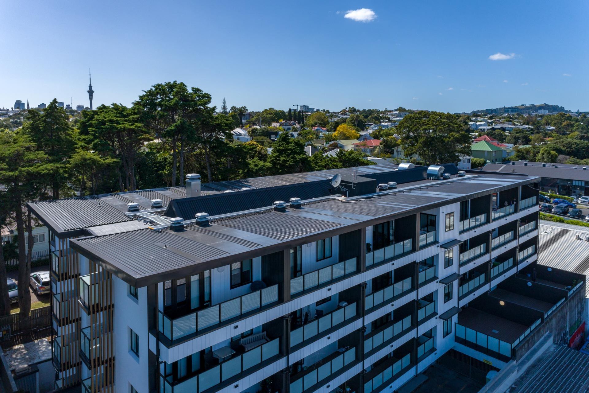 Metalharrt Roofing - Commercial - Richmond Road