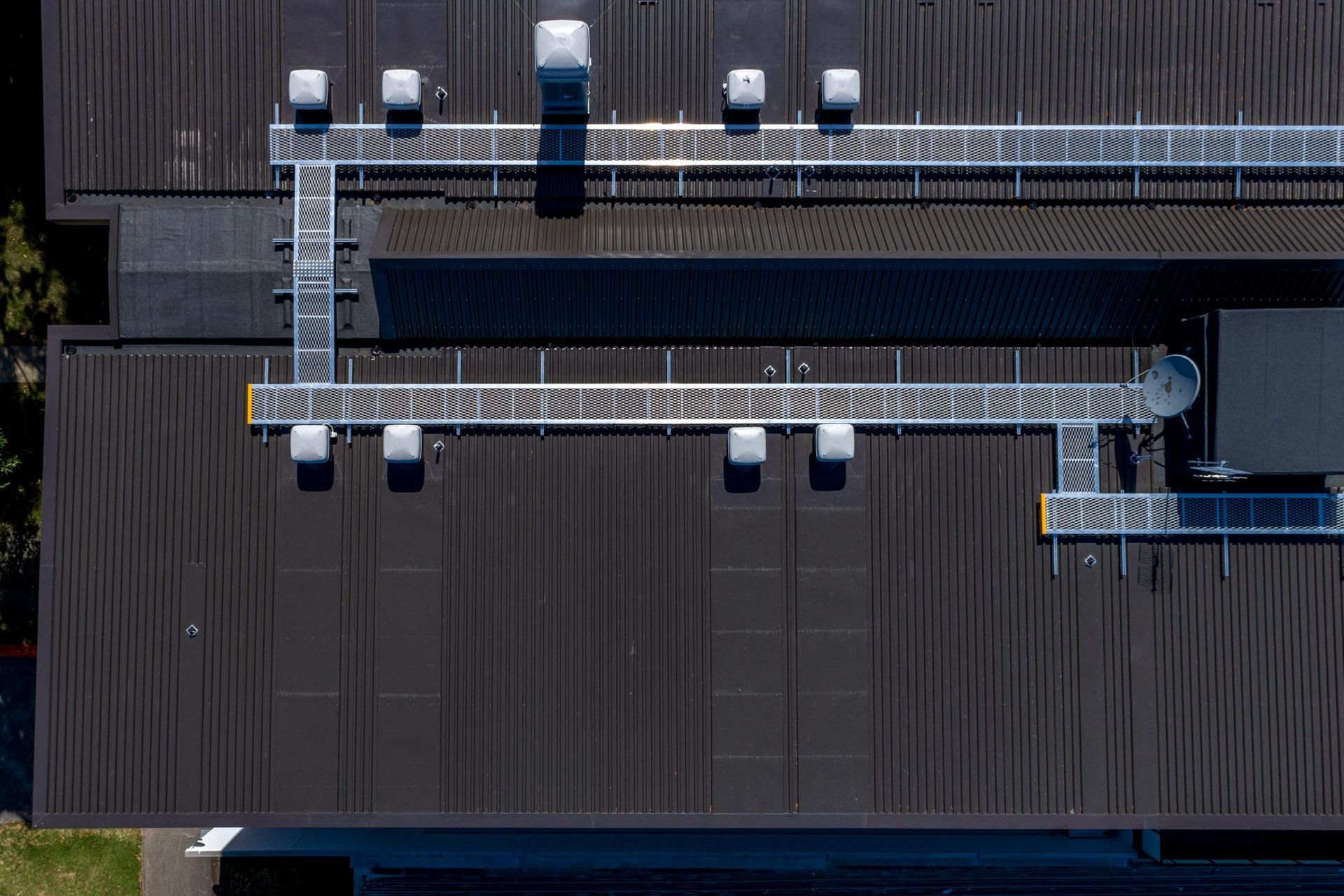 Metalharrt Roofing - Commercial - Richmond Road