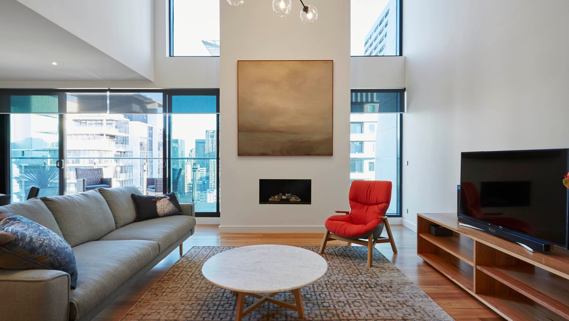 Istana Apartments banner