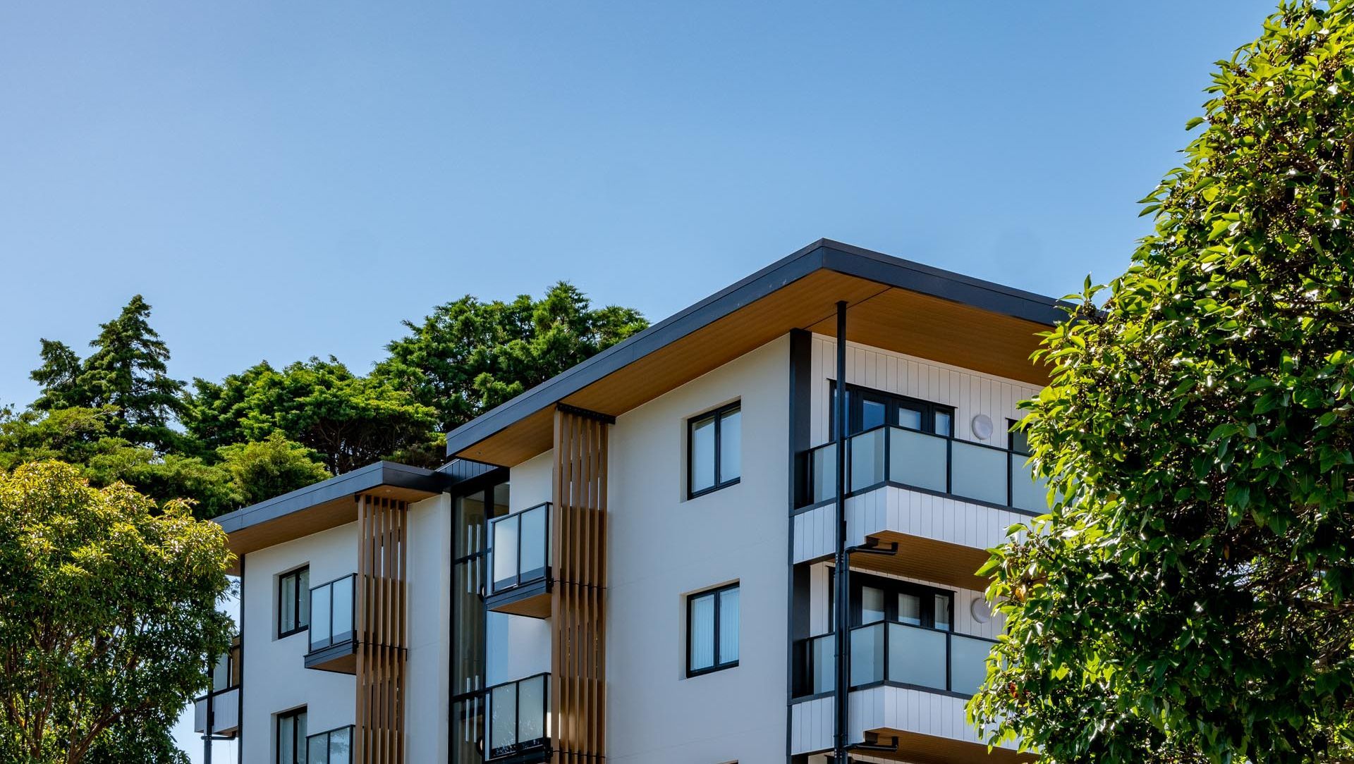 Metalhartt Roofing - Commercial - Richmond Road banner