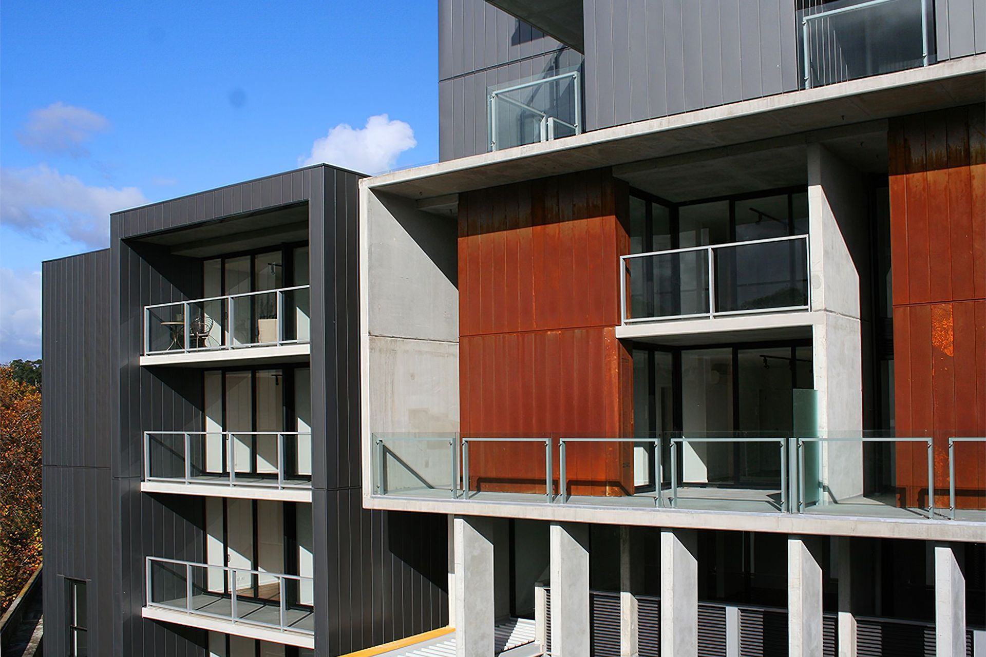 ##^^Riviere Apartments, Abbotsford - Interlocking Express / Flatlock - PVDF Aluminium