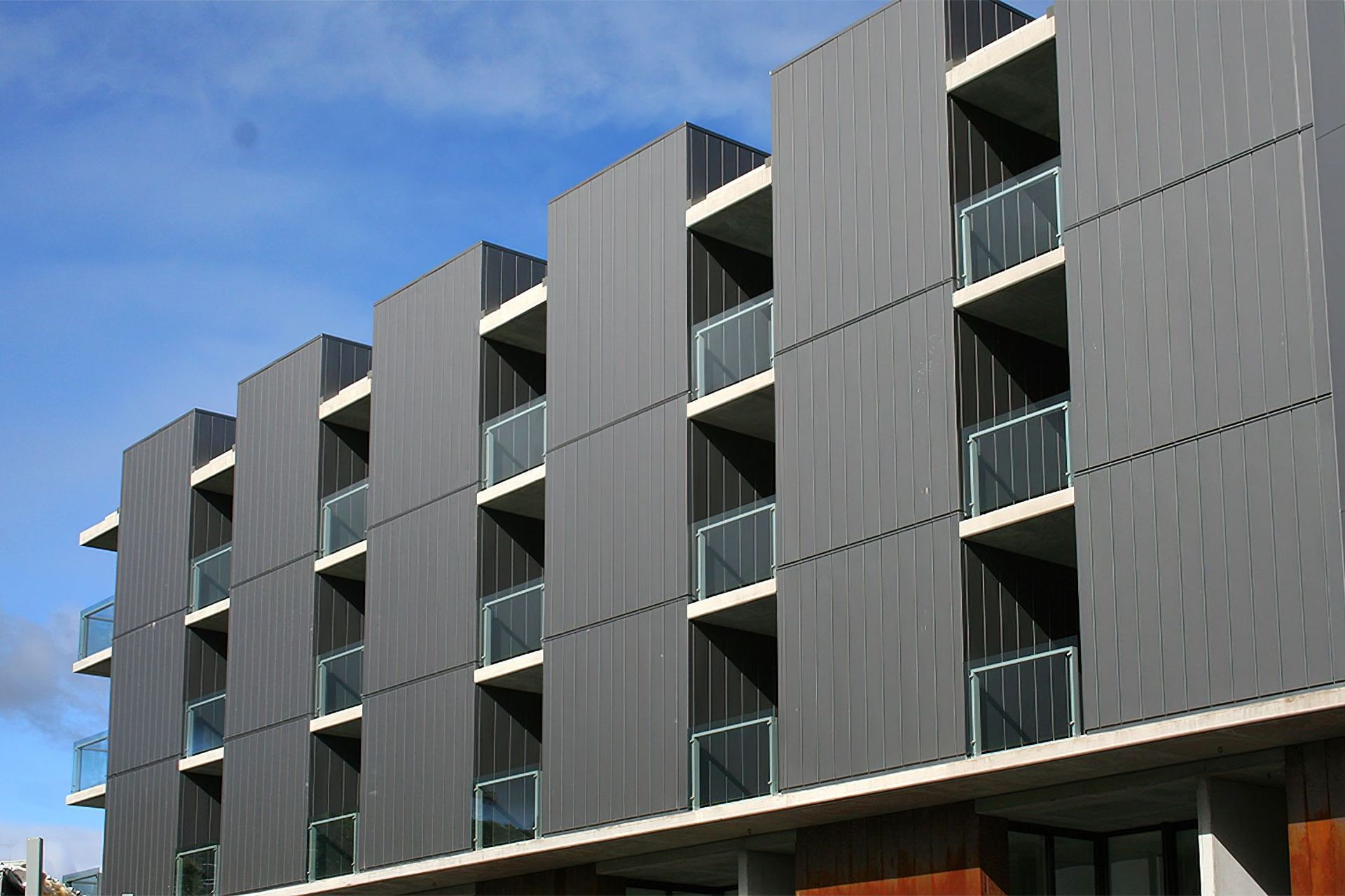 ##^^Riviere Apartments, Abbotsford - Interlocking Express / Flatlock - PVDF Aluminium