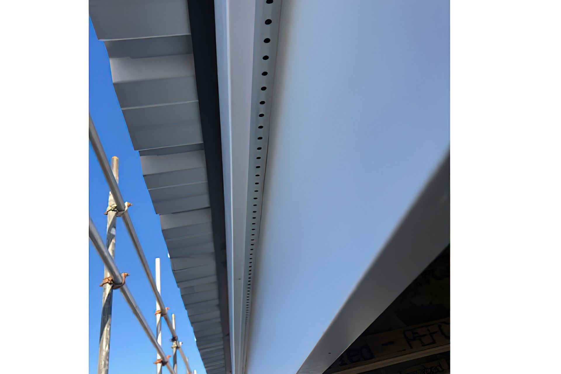 Roofing the Smart Way on a Commercial Building