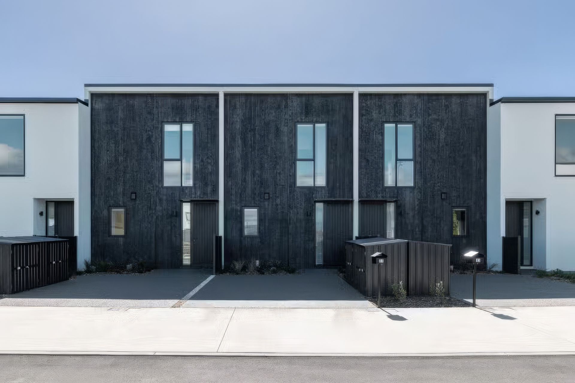 STTGV-LICENSED-PHOTOS-FOR-PARKWOOD-USE-ONLY-photographer-Andre-Vroon-Builder-Homestead-Construction-Architect-Wright-Gray-low-res-1jpg-1-ap-compressed-upscaled-by-Replicate.jpg