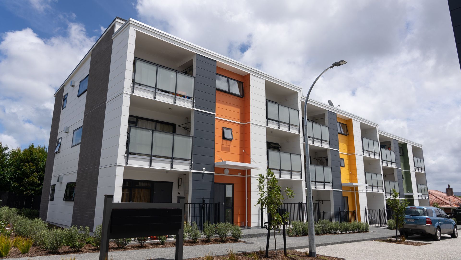 Thom Street, New Lynn banner