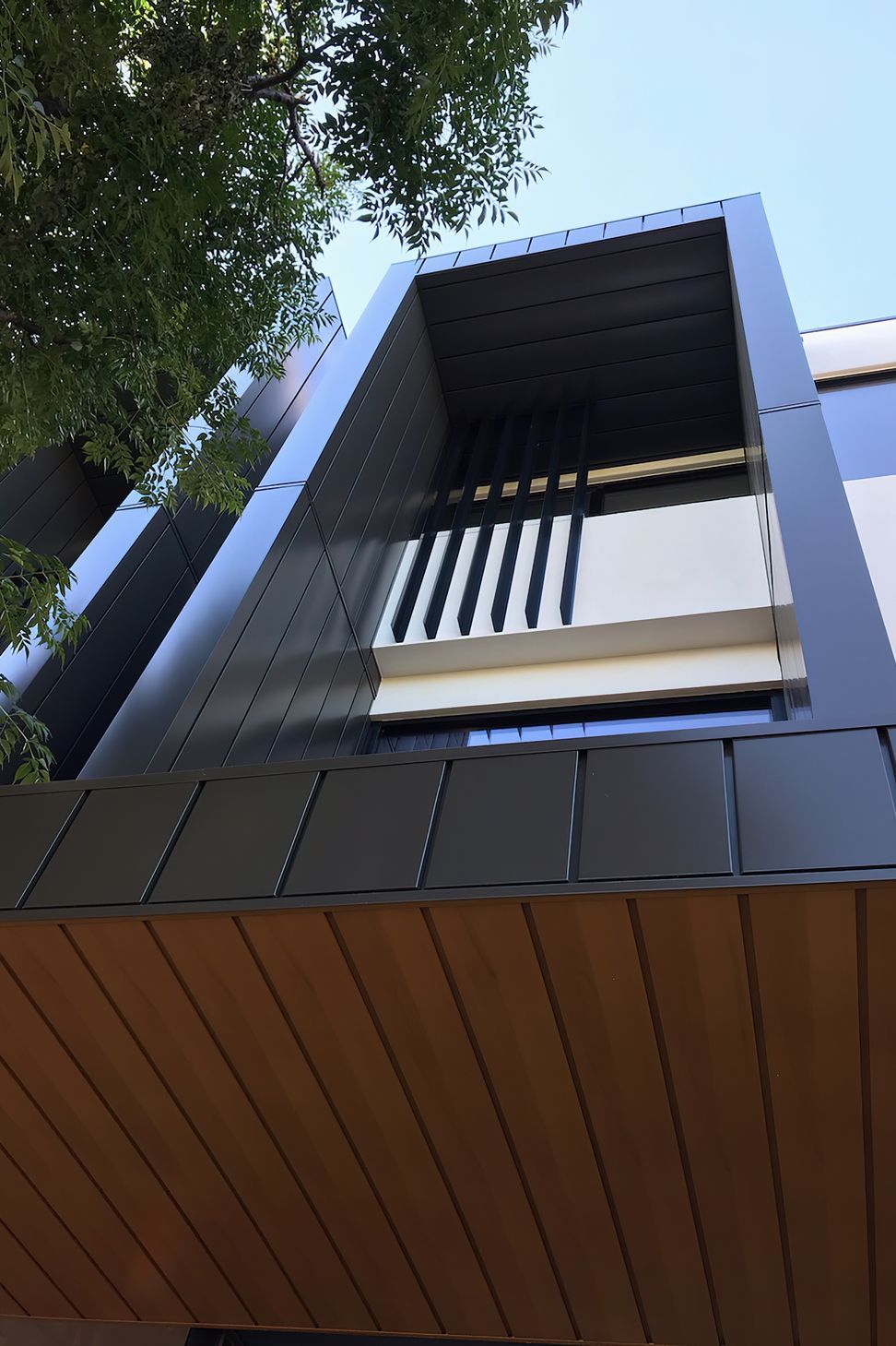 ##Well St, Brighton VIC - Express Panels - Colorbond Monument