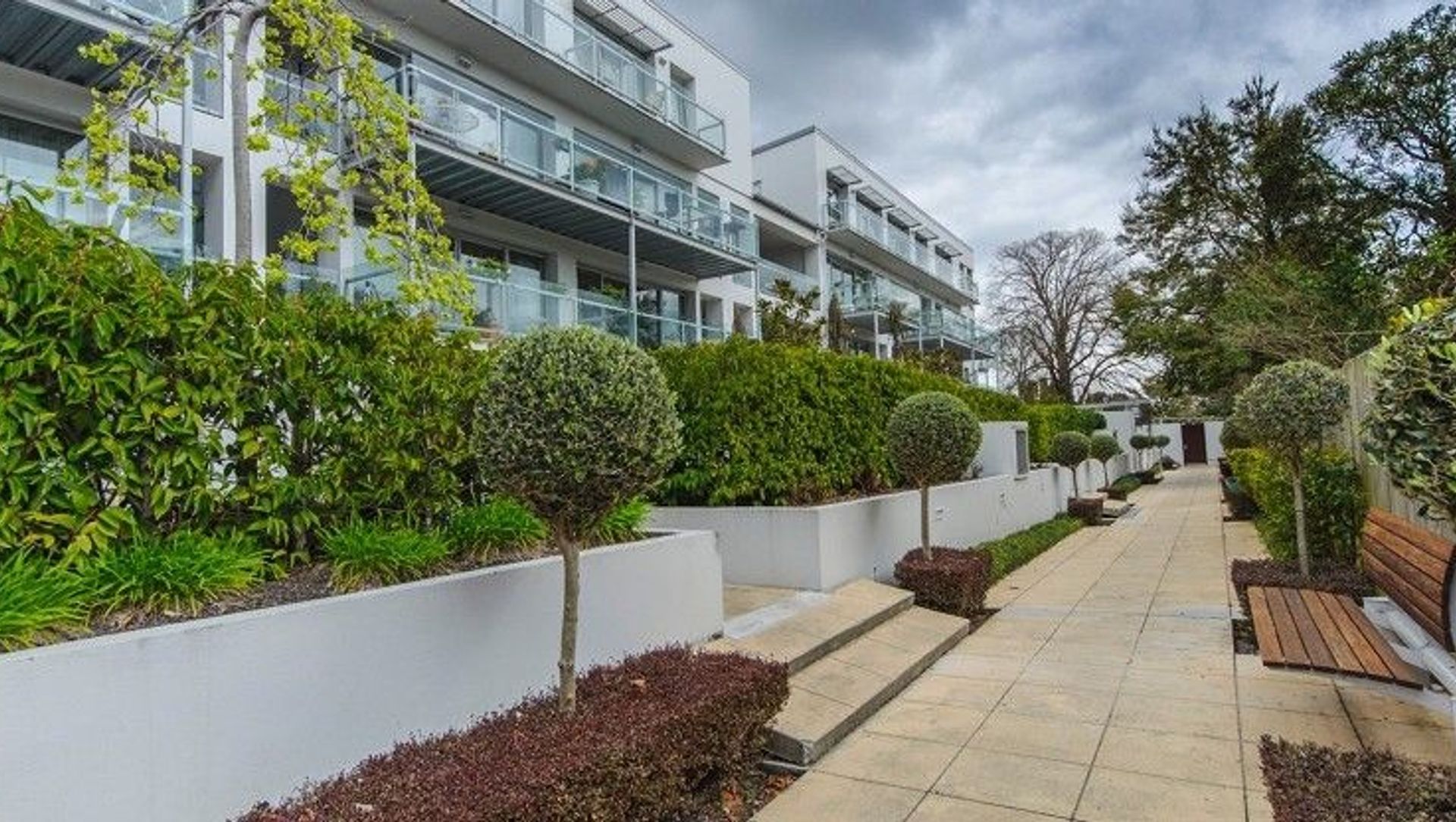 Madison Apartment Complex banner