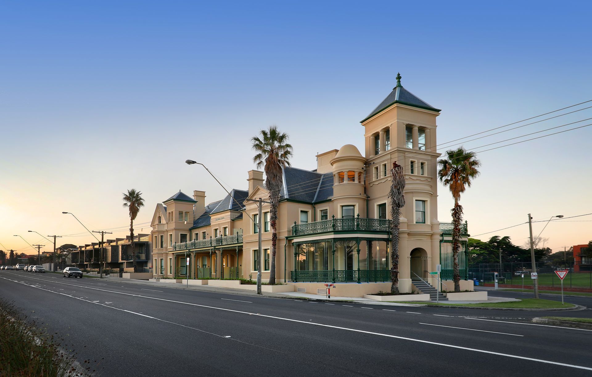 Mentone Beach Townhouses and Apartments