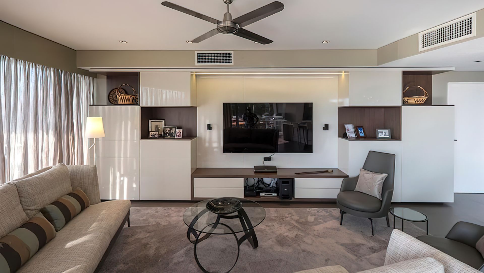 Prestige Apartment banner