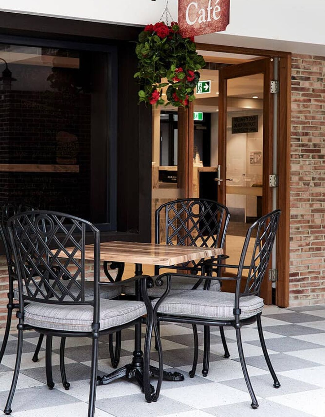 Photography: Ryan Linnegar Photography