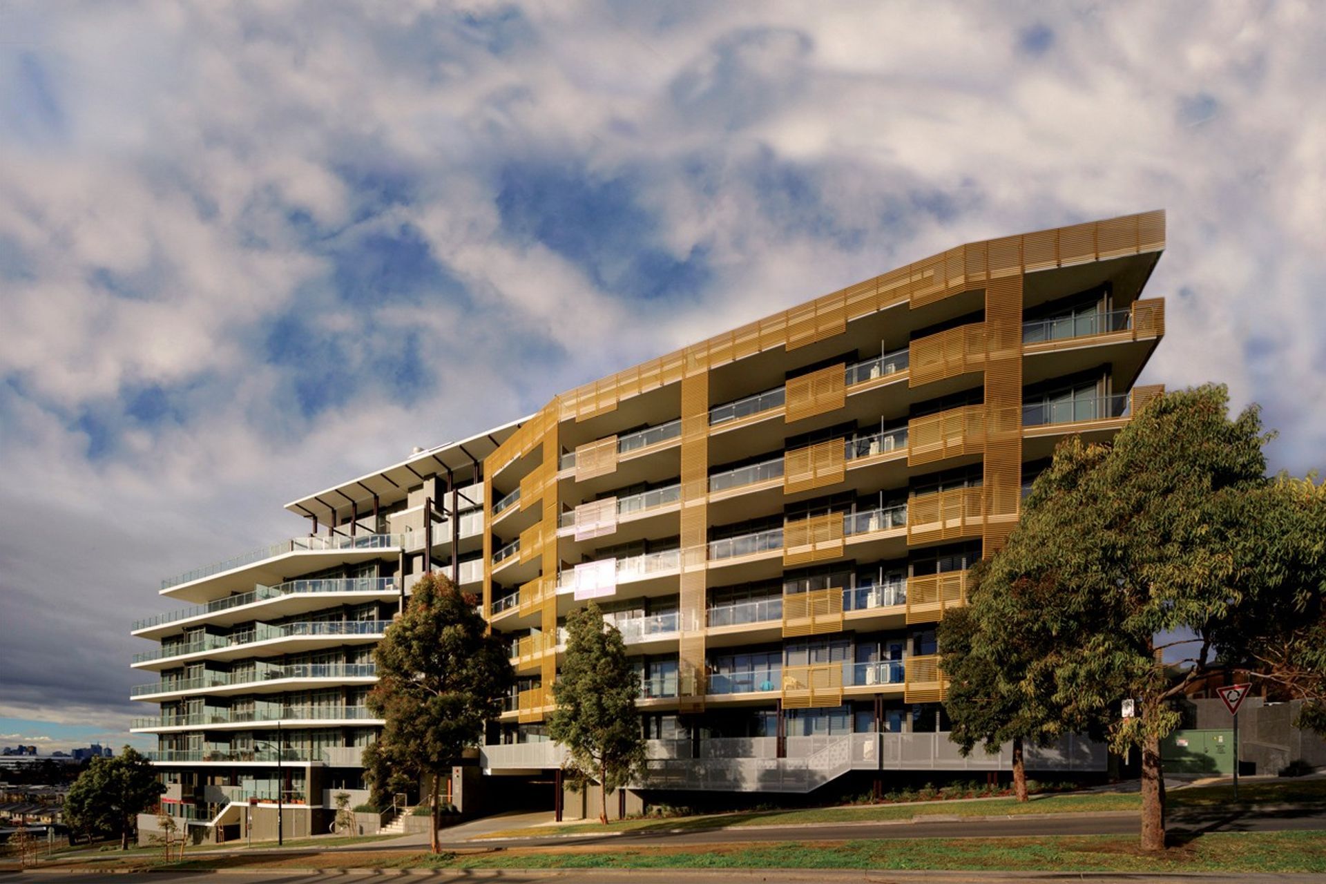 The Edge Waterview Apartments