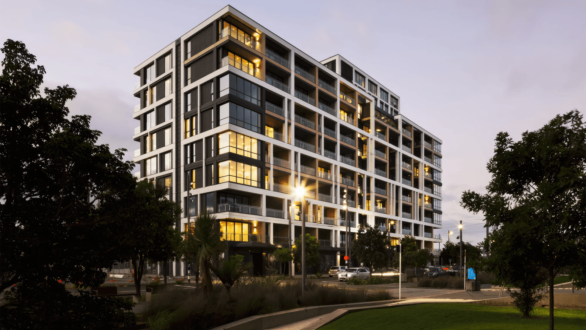 30 Madden Street banner