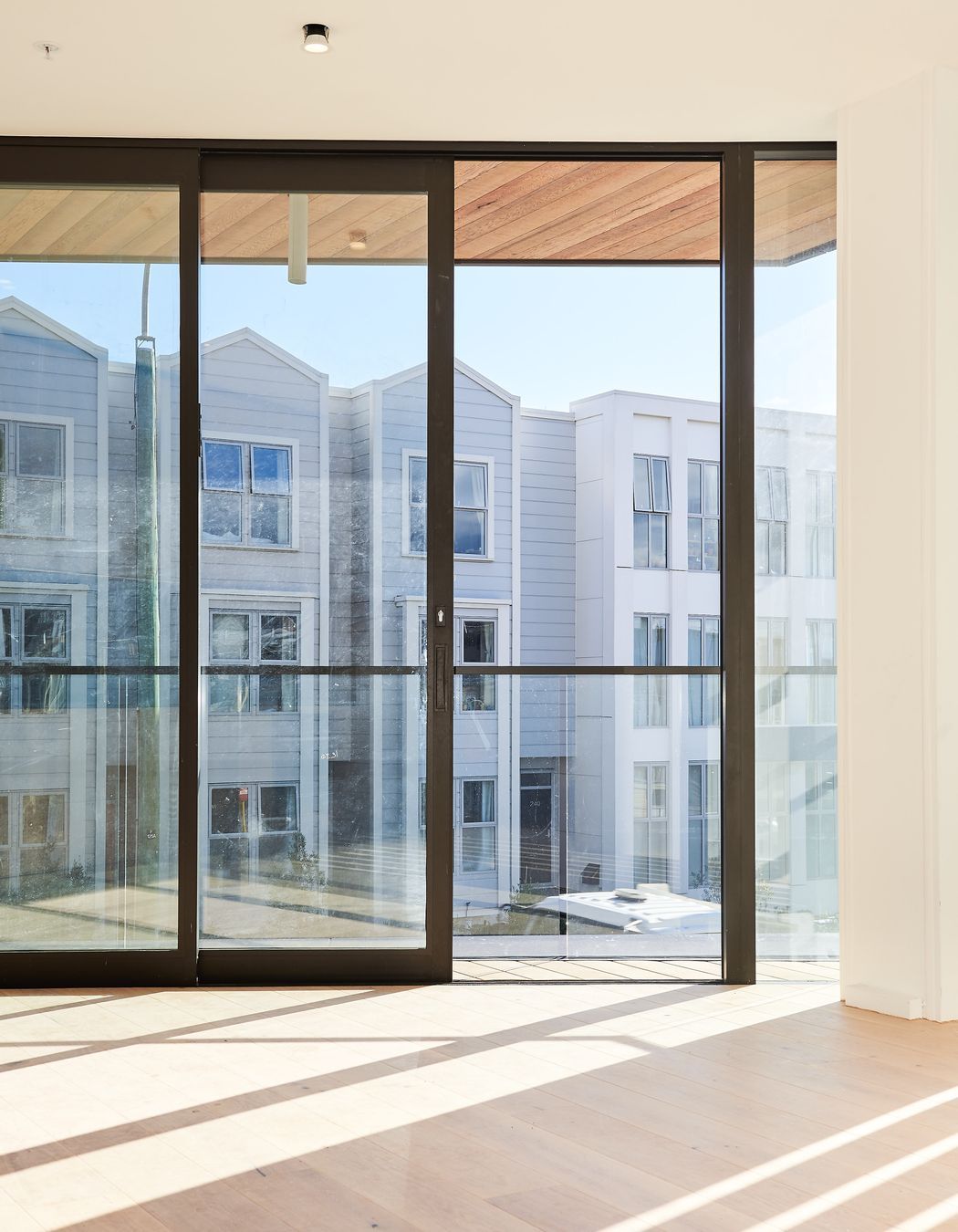 Sunset West Apartments - Wellington