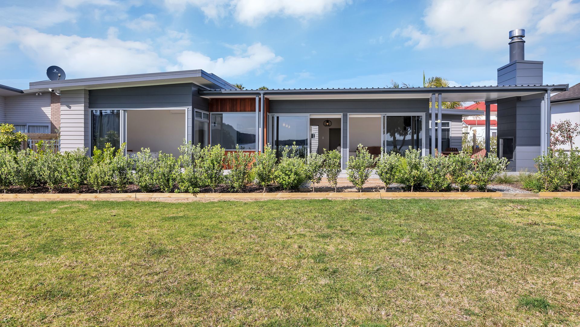 One Tree Point House banner