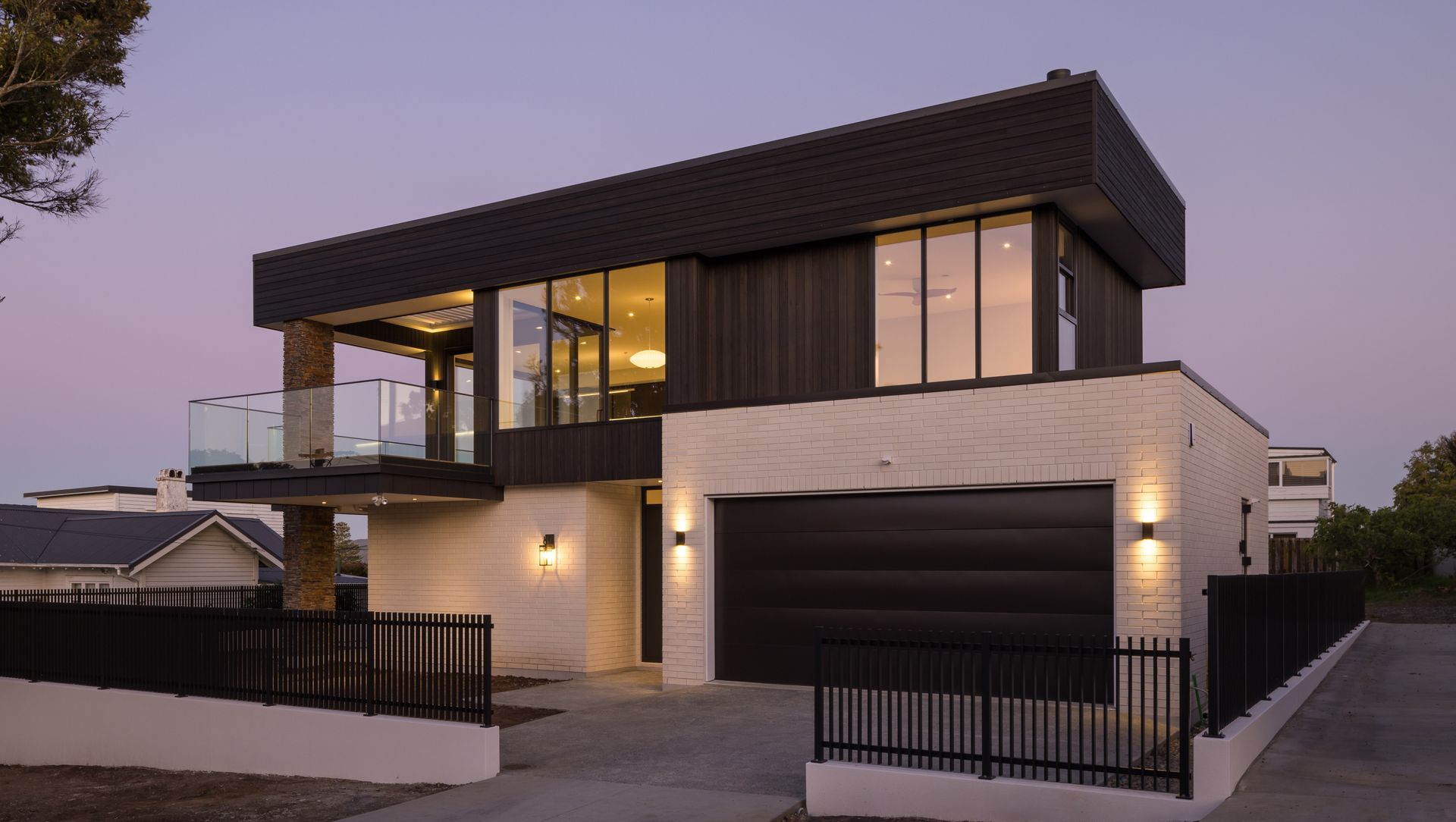 Modern Ease with Coastal Breeze banner