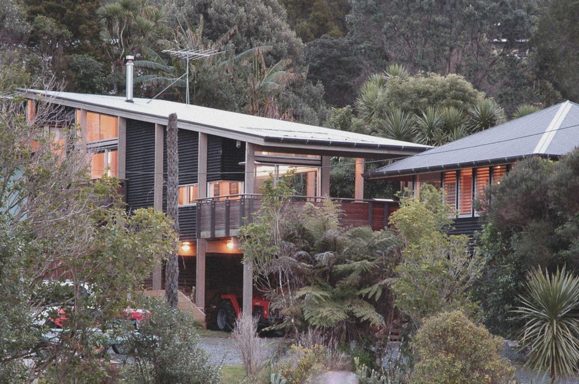 Buckletons Beach House