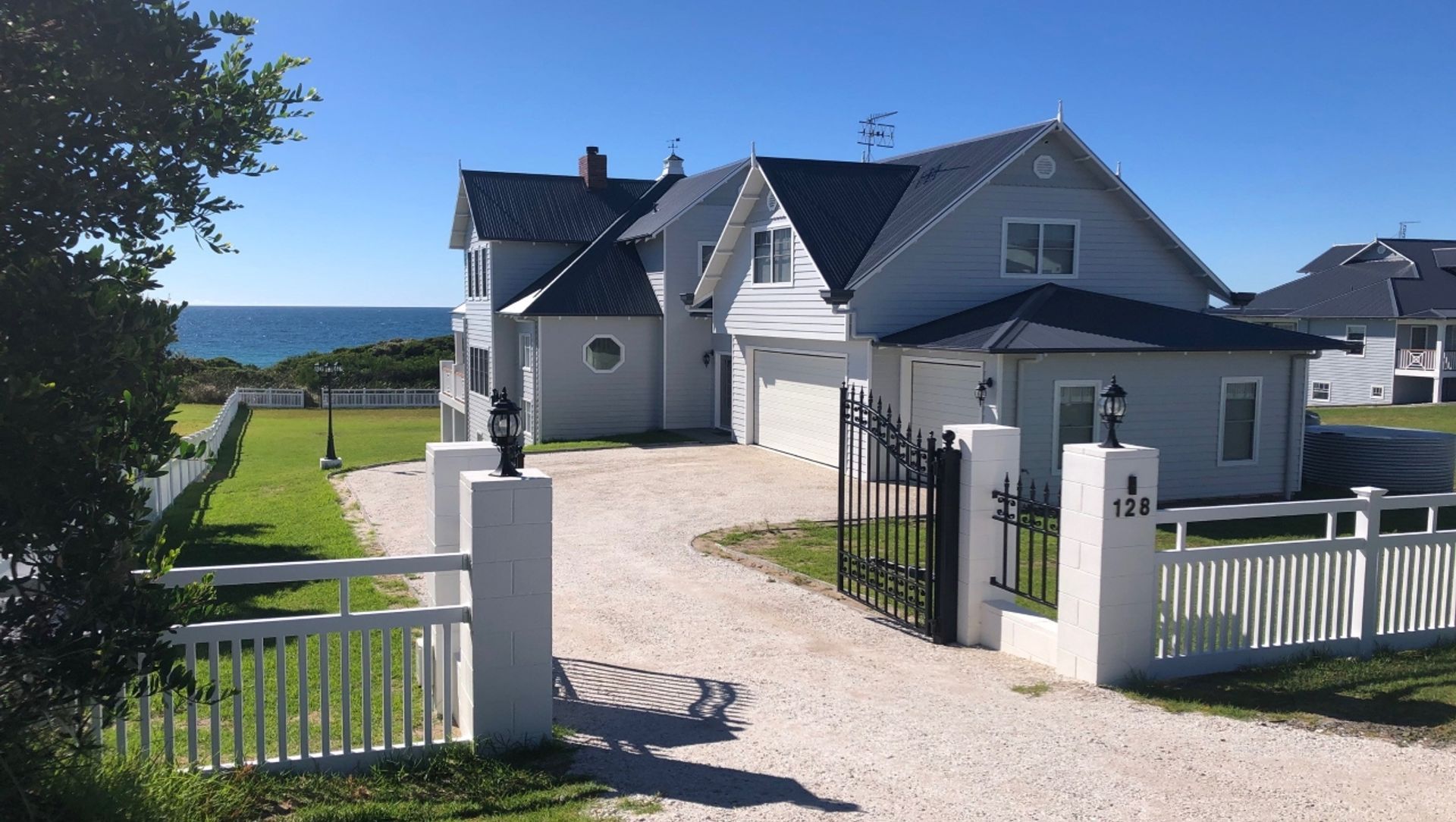 128 Bellbuoy Beach - New Build banner