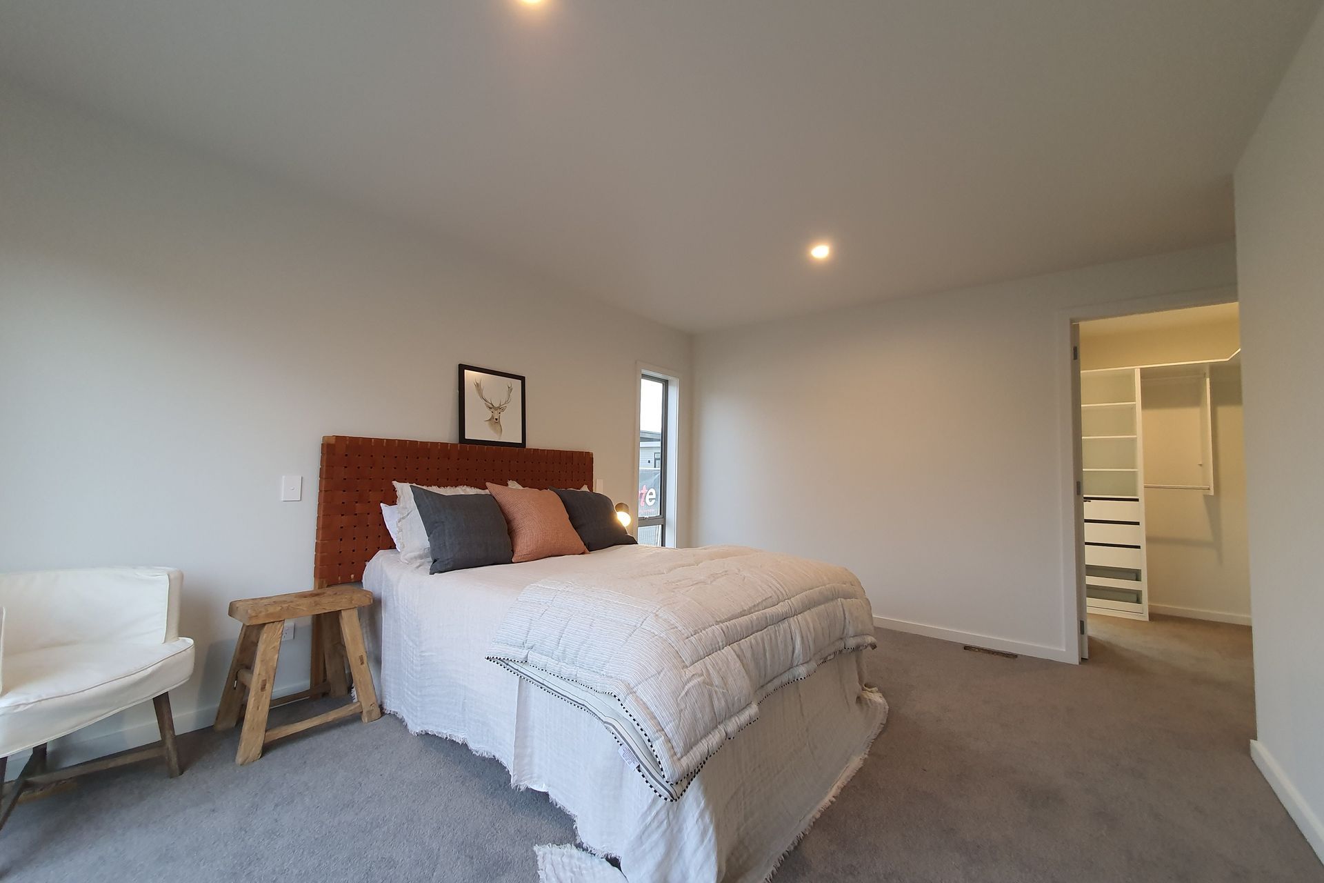 Raglan Elevate Tilt 145