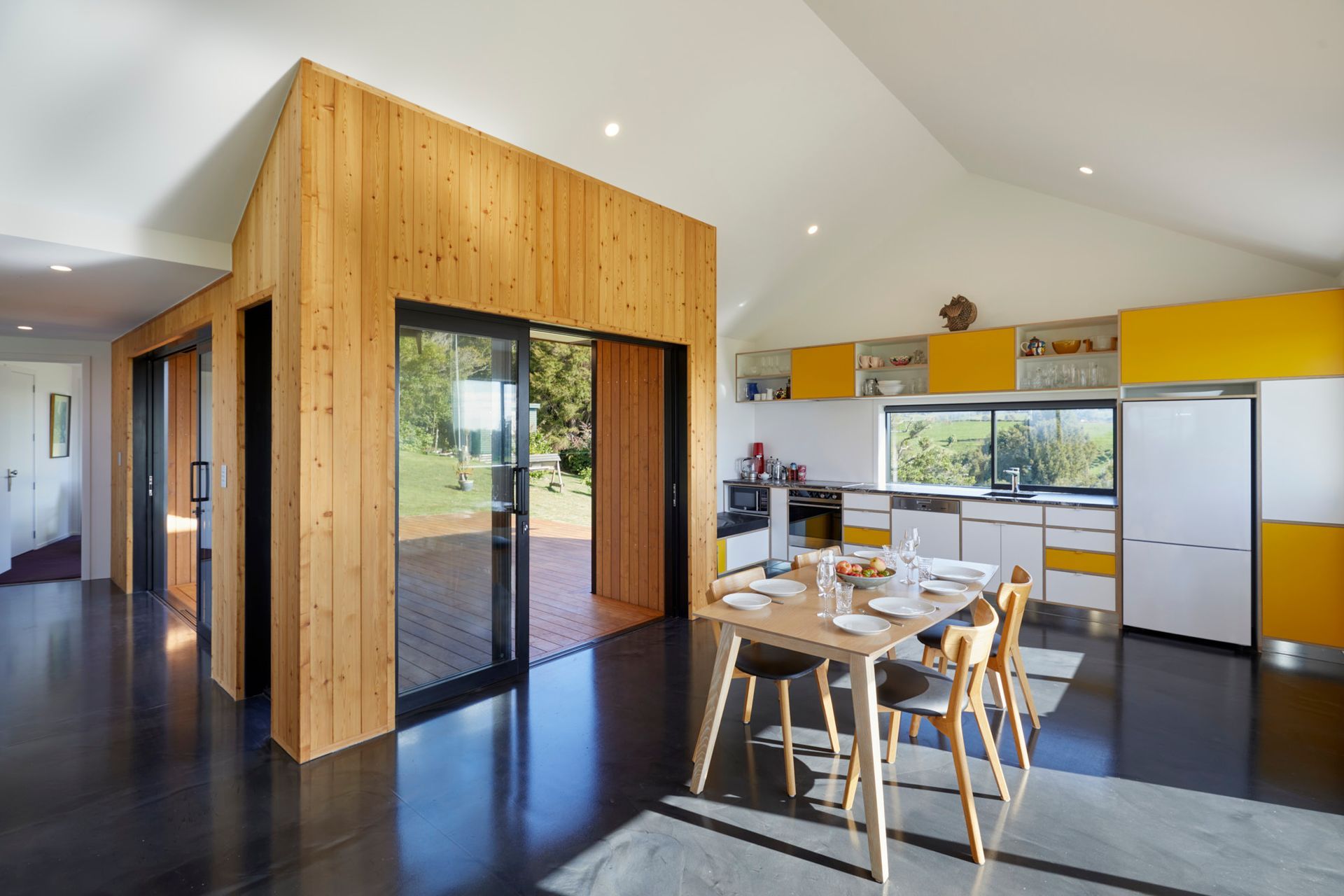 Te Ngahere a Kataraina - Kathy's forest house