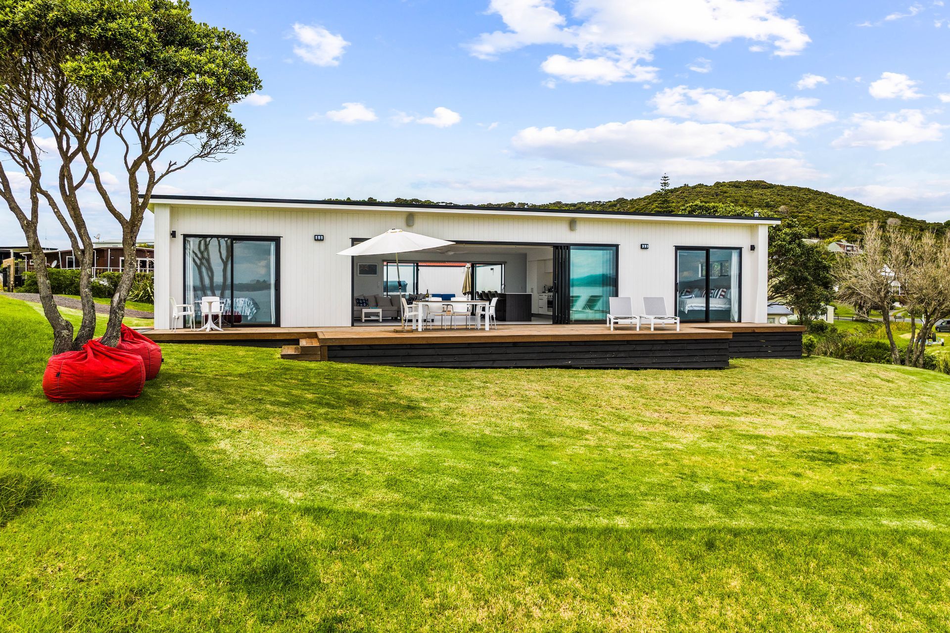 Seascape - Tapeka Point, Russell