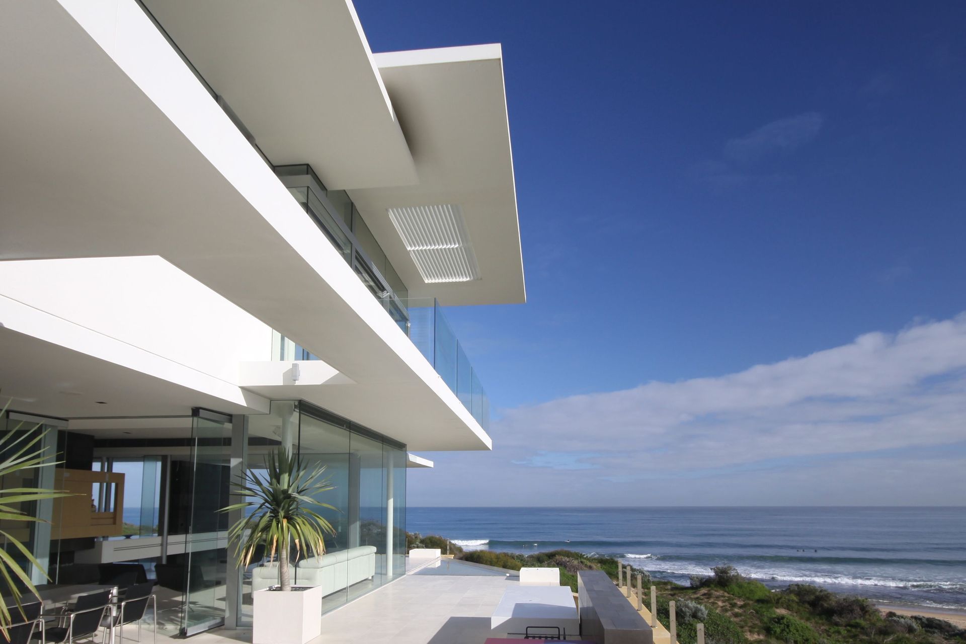 AIA - WA Architecture Award - Projecting Planes Over the Beach