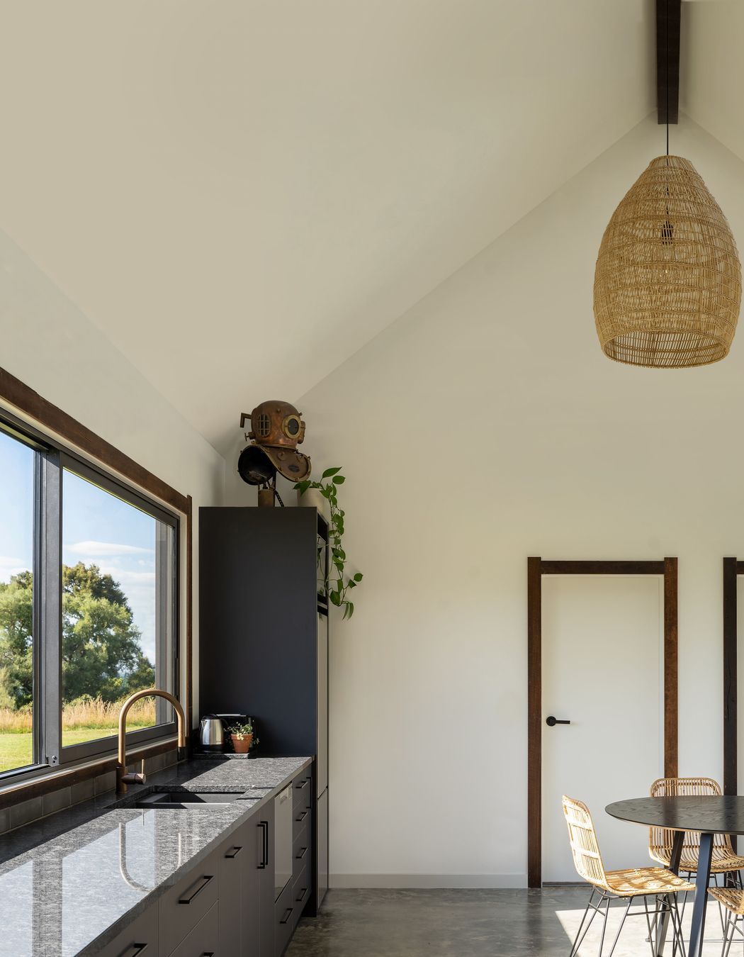 Small Lifestyle Living