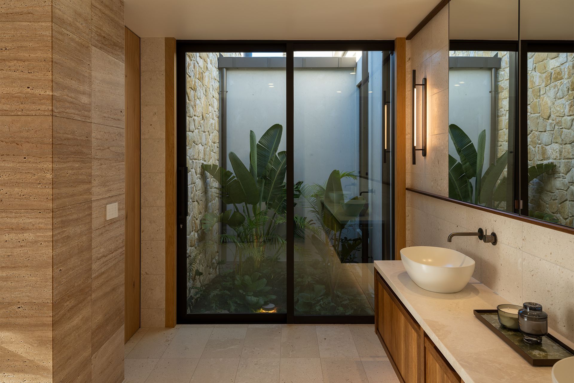 6500-Mediterranean-House-Whitaker-Architects-Devitt-low-res-3.jpg