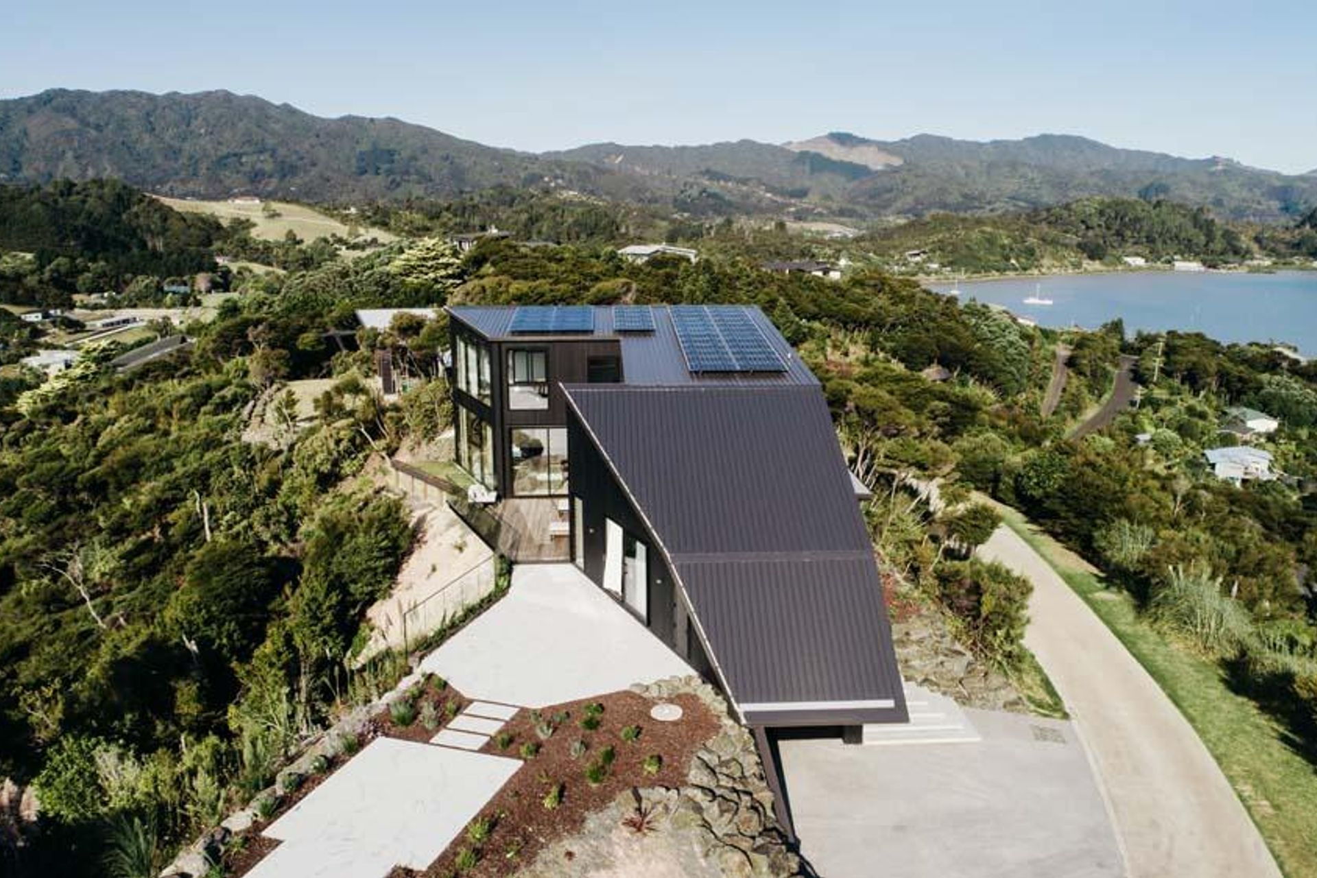 Steve Wilson was the builder and we provided scaffold,roofing, gutter and waterproofing services. Published by: The New Zealand Metal Roofing Manufacturers Association