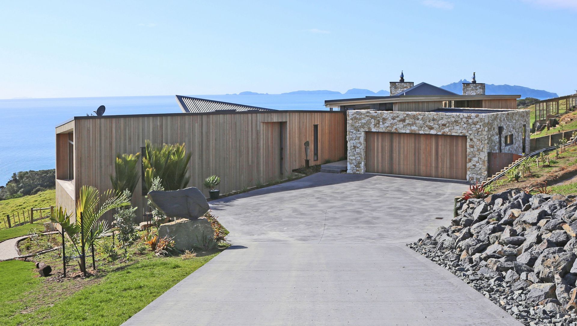 Coastal House, Waipu banner