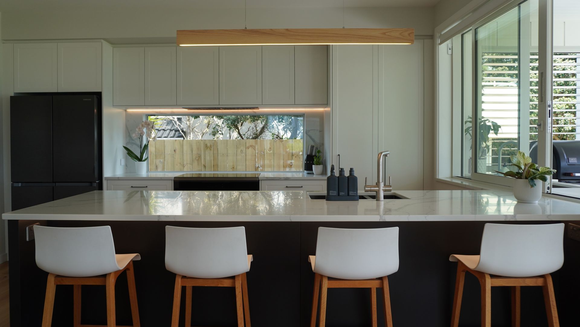 Classic Coastal Charm - Paraparaumu Beach, Kapiti Coast banner