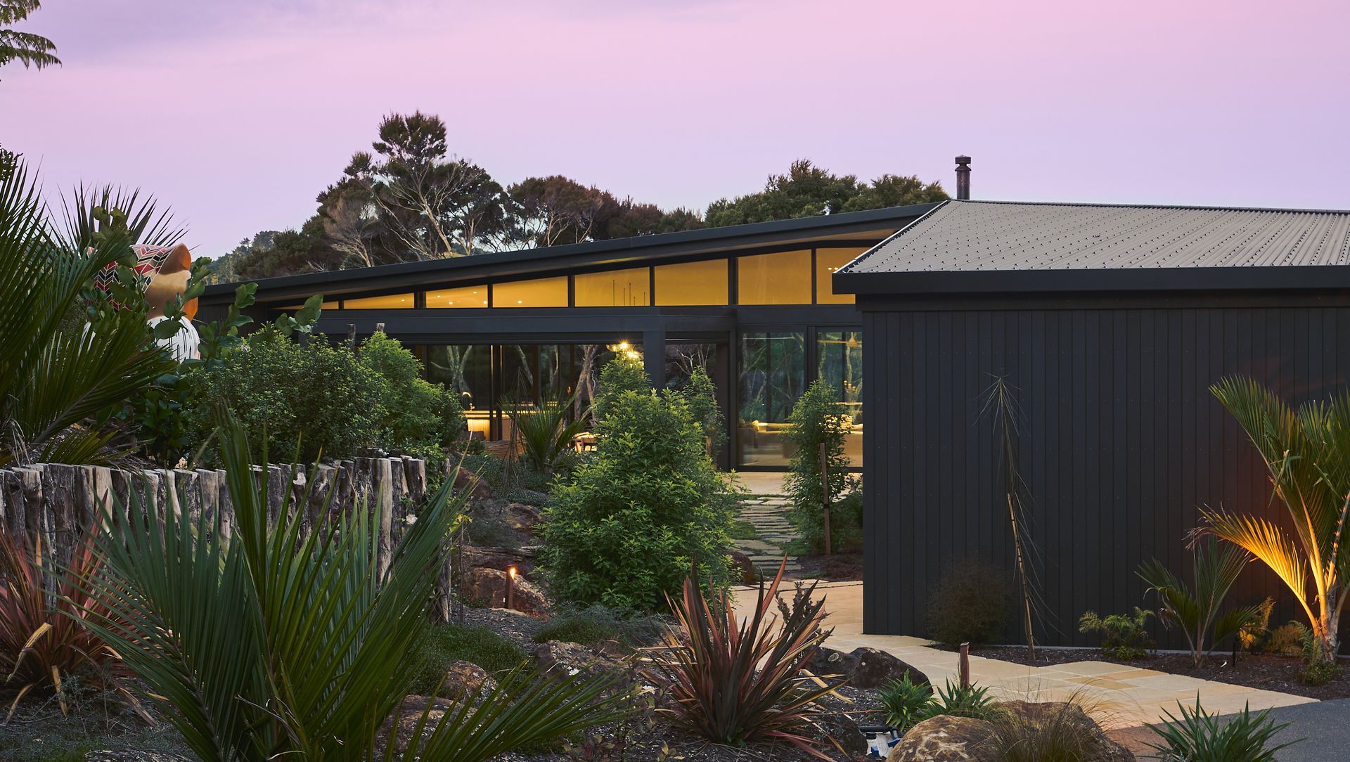 Russell, Far North banner