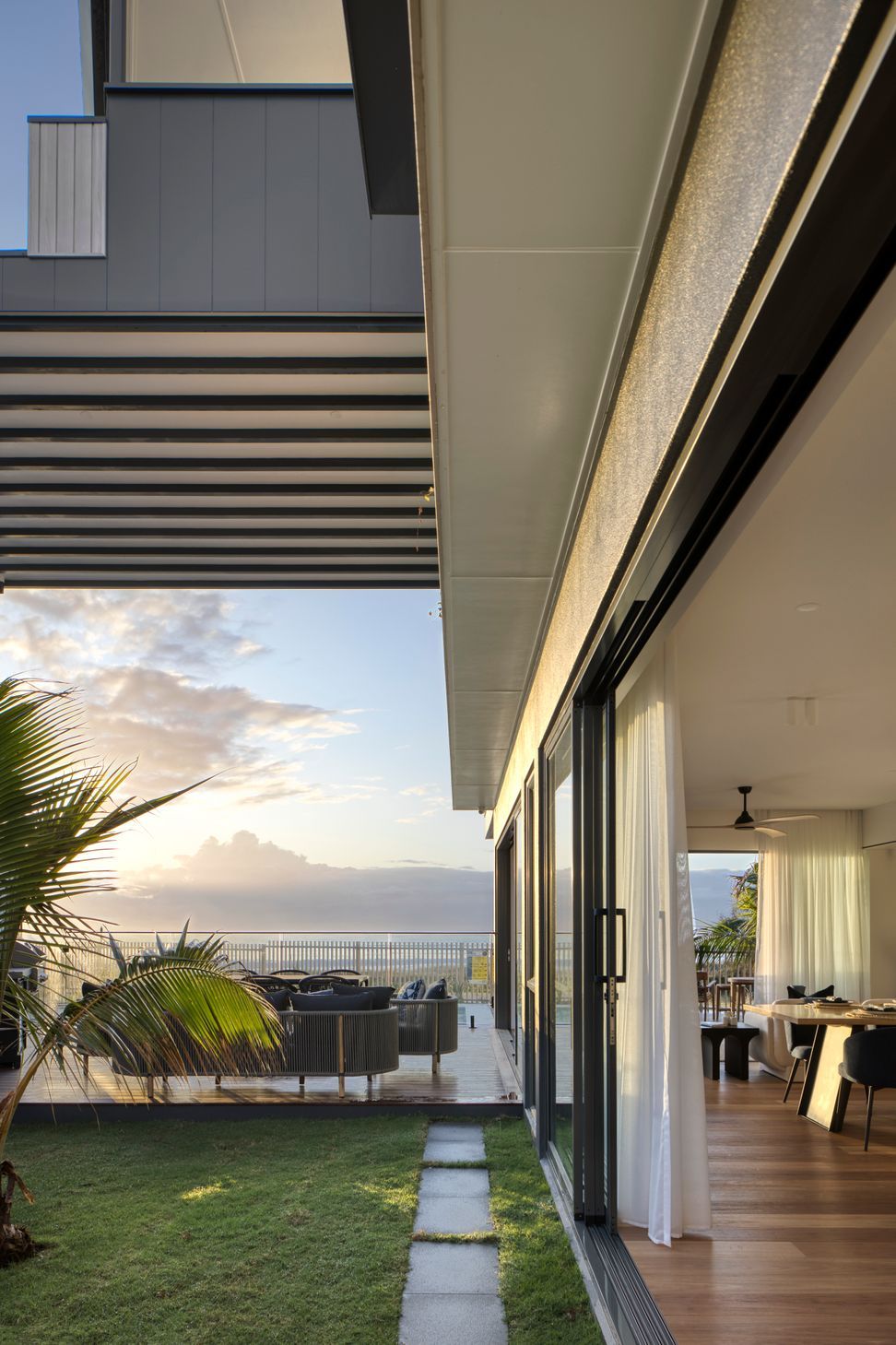 Currumbin Beachfront Residence