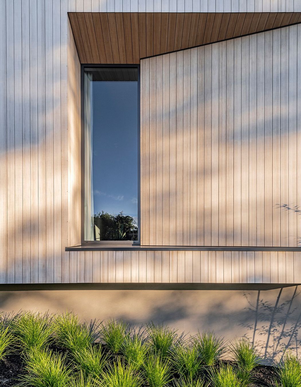 Subtle breaks in the otherwise simple rectangular form are well detailed throughout