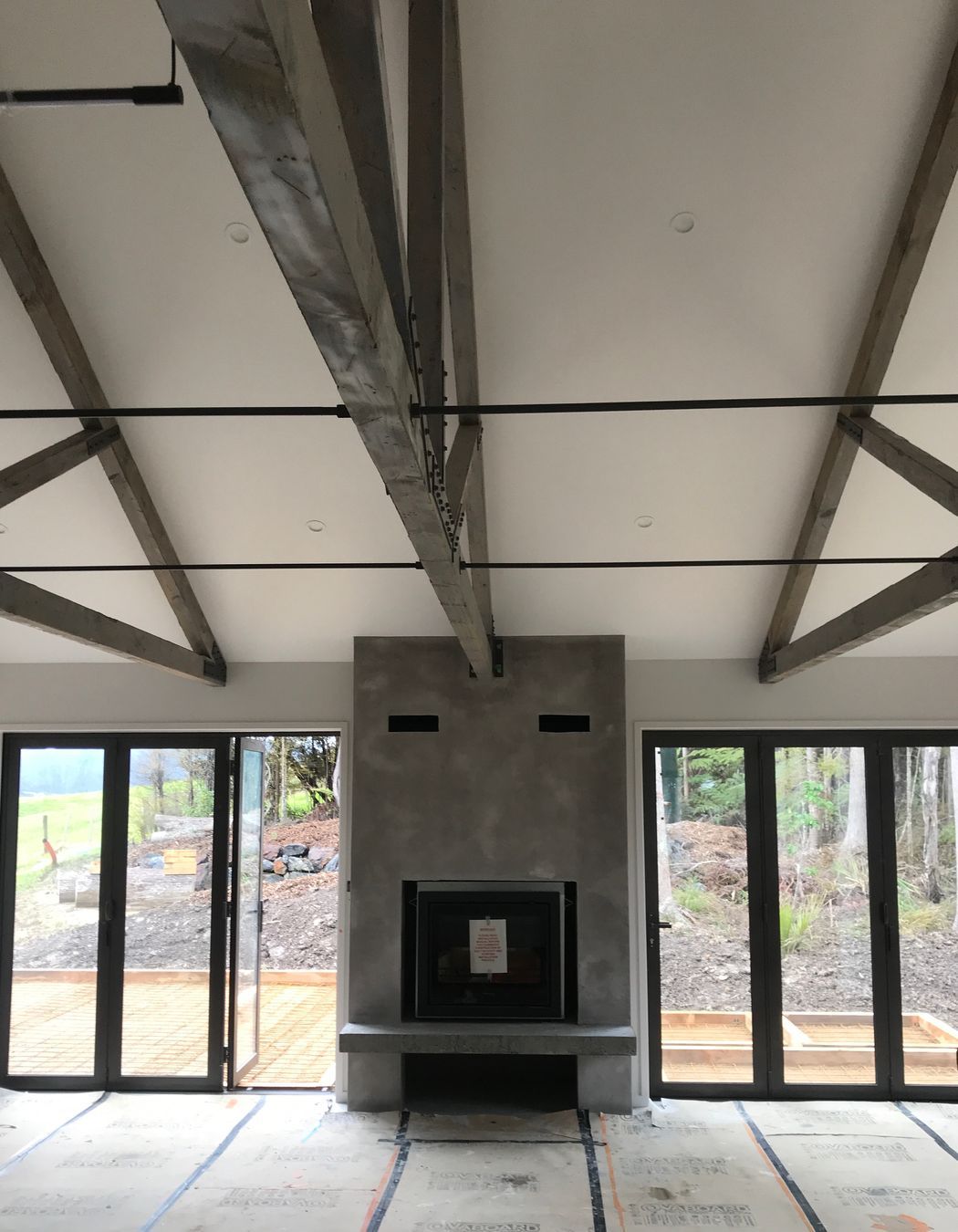 Venetian plaster - Fireplace - Aged concrete look