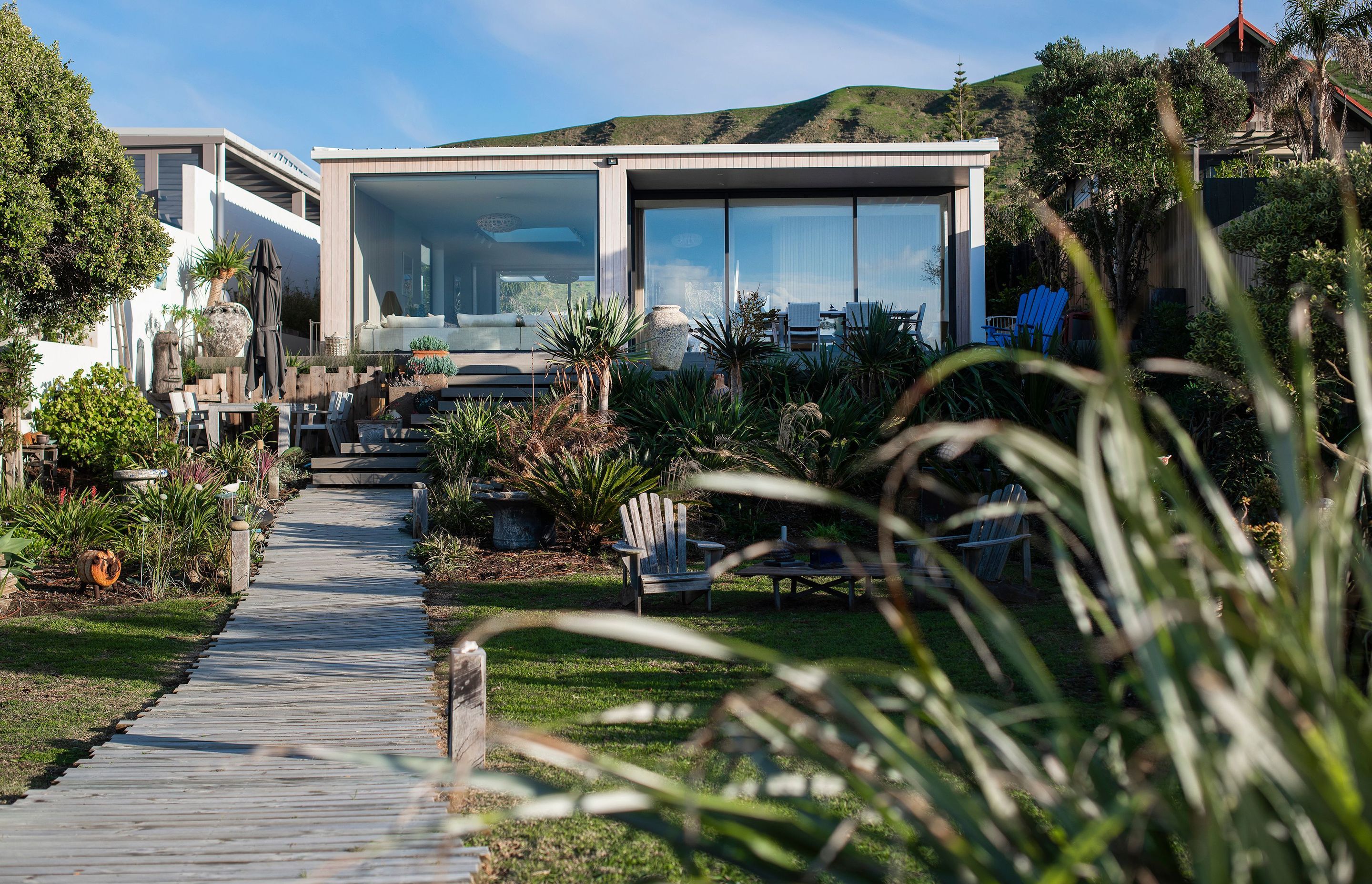 The Bach - Wainui Beach