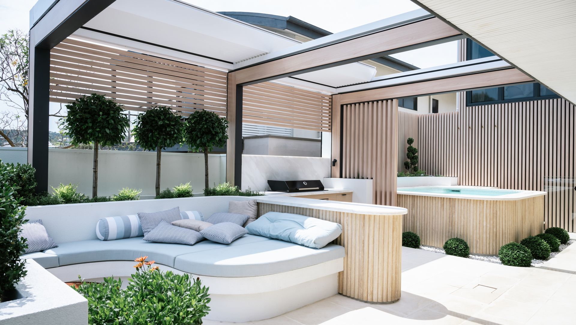 Ocean Luxe - Mornington banner