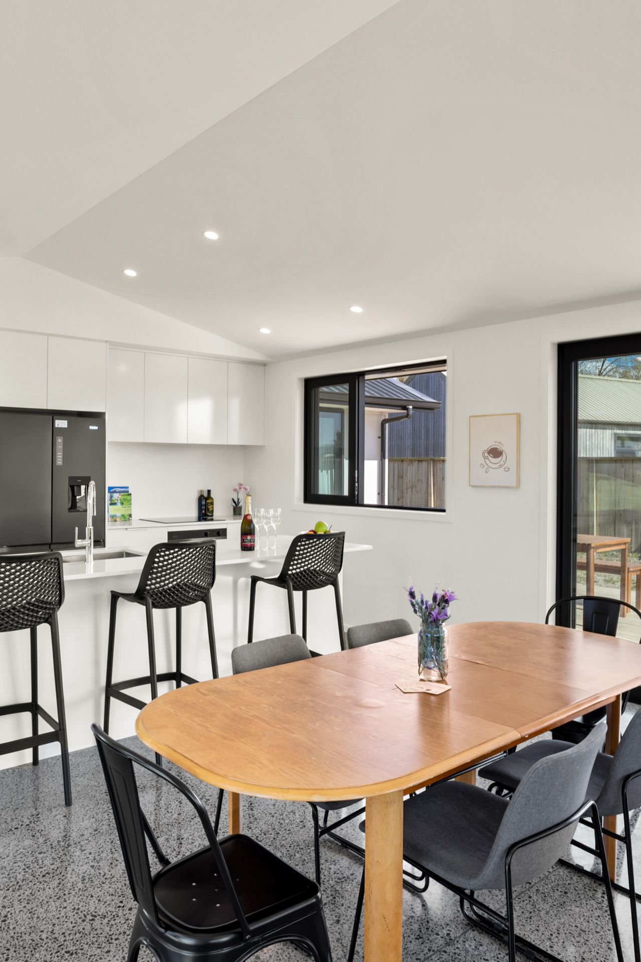 Oliver-leigh-cooks-AIr-bnb-3-v2.jpg