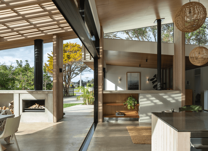 Manly House: A mid-century-style bach with seamless indoor-outdoor flow