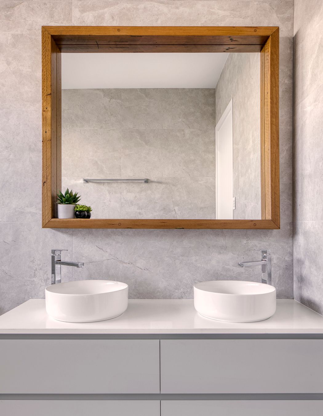 Seagull Avenue Residence