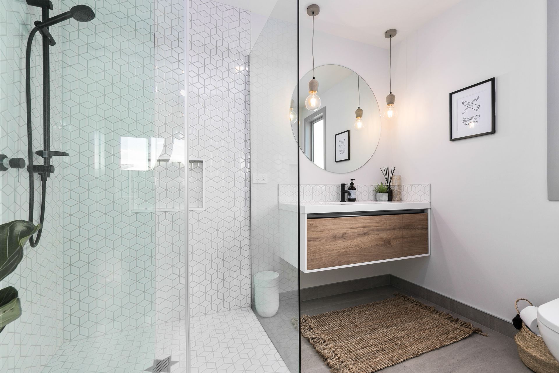 The Seaside Retreat, Raglan