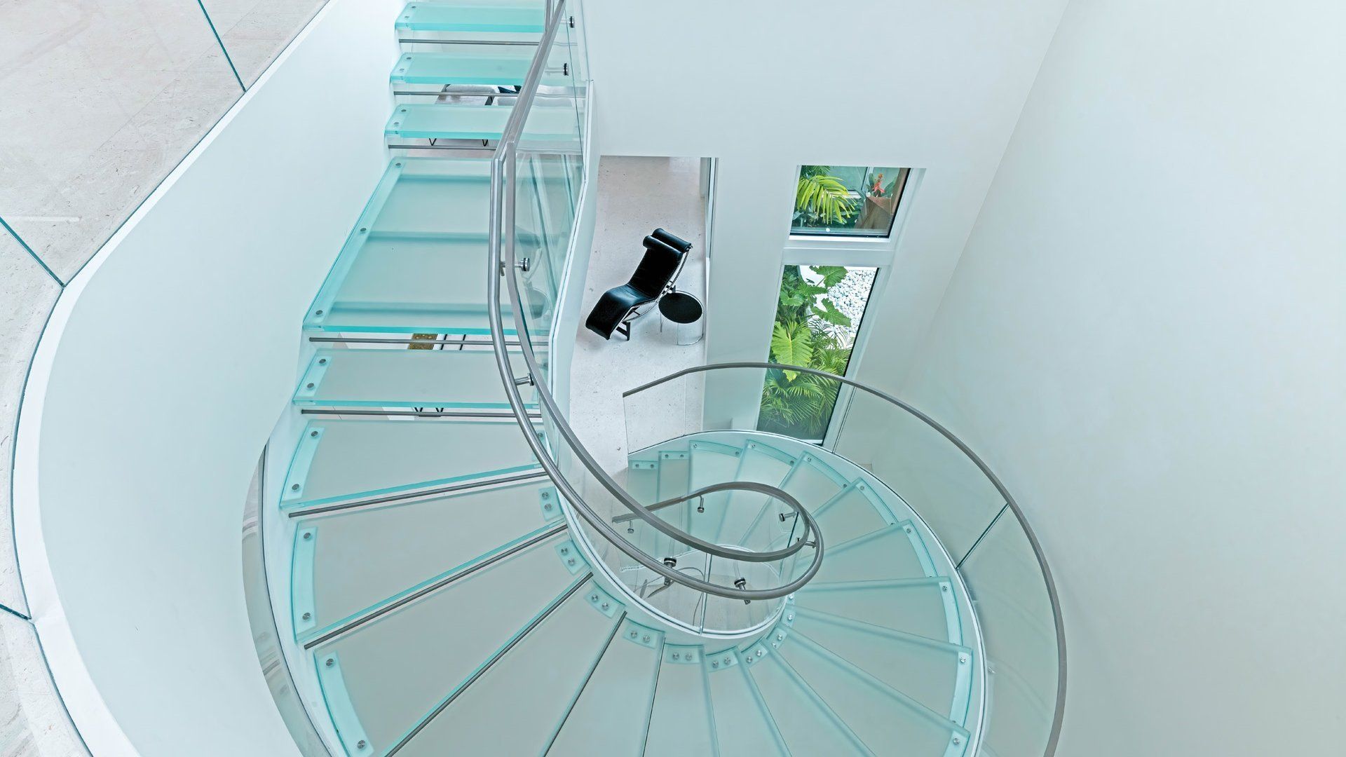 Bella Stairs - The White House - Circular Glass Staircase video