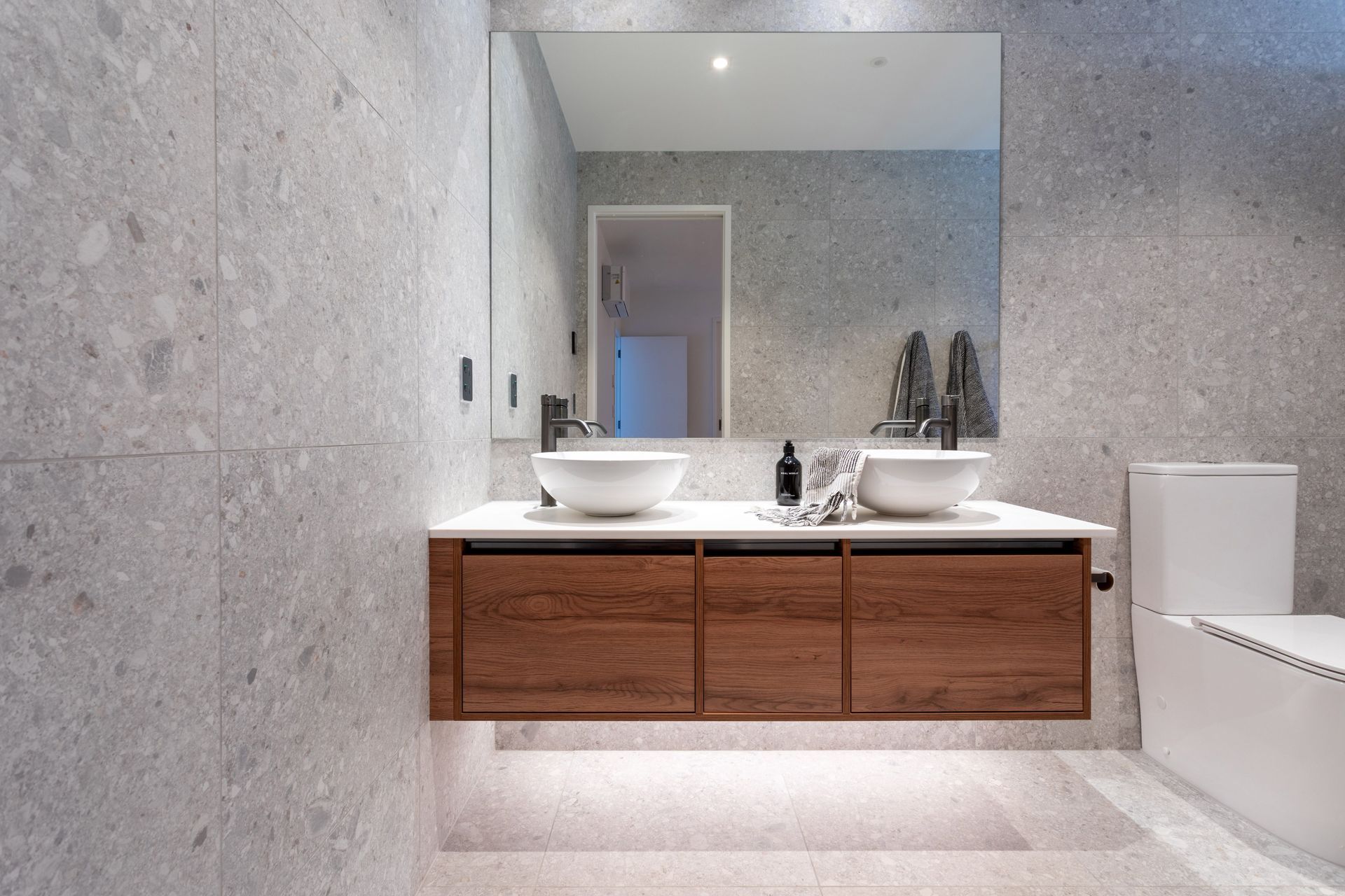 master-ensuite-tauranga-builders.jpg