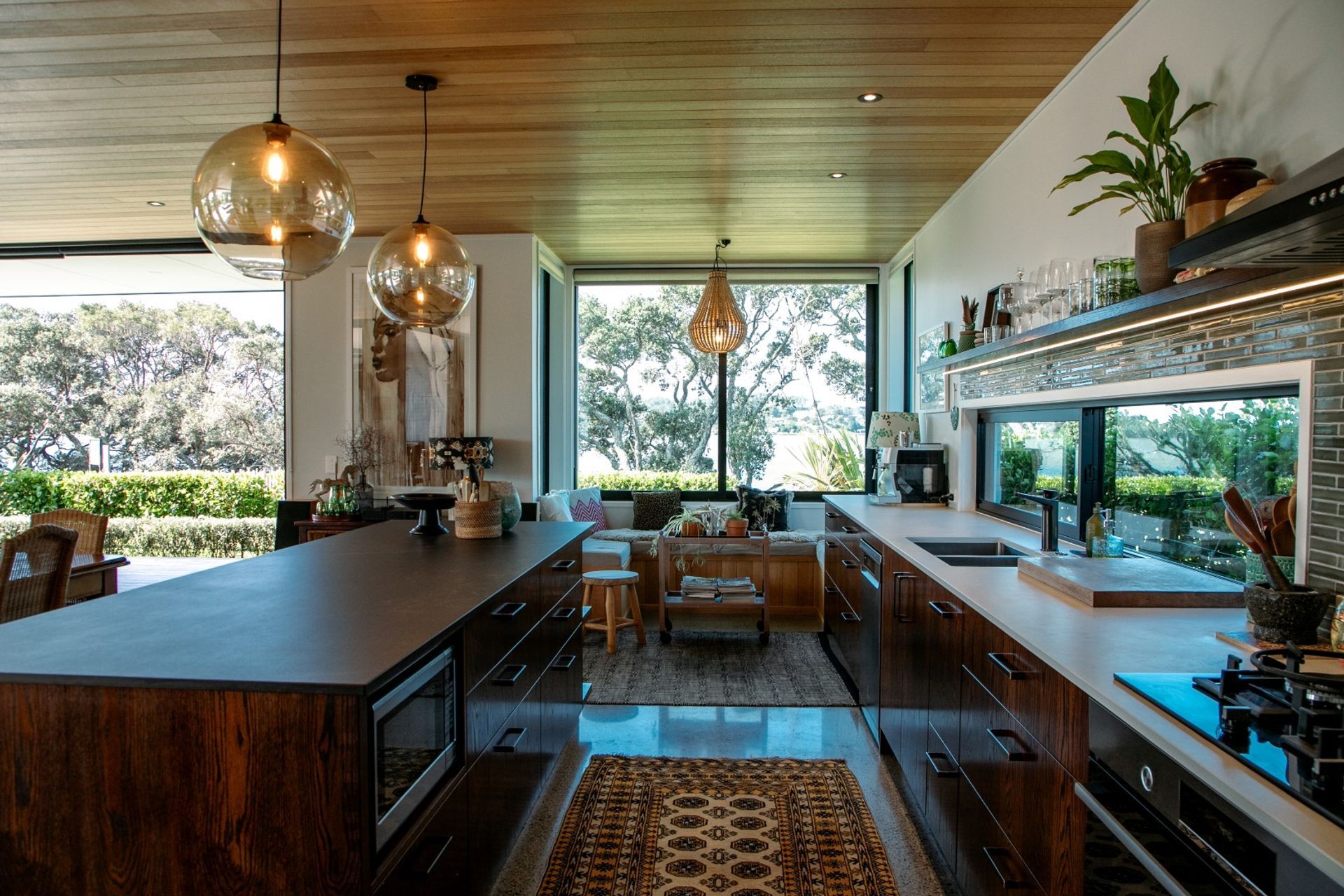 mid-century-modern-kitchen-design-arcline-architecture-mangawhai-water-views-3.jpg