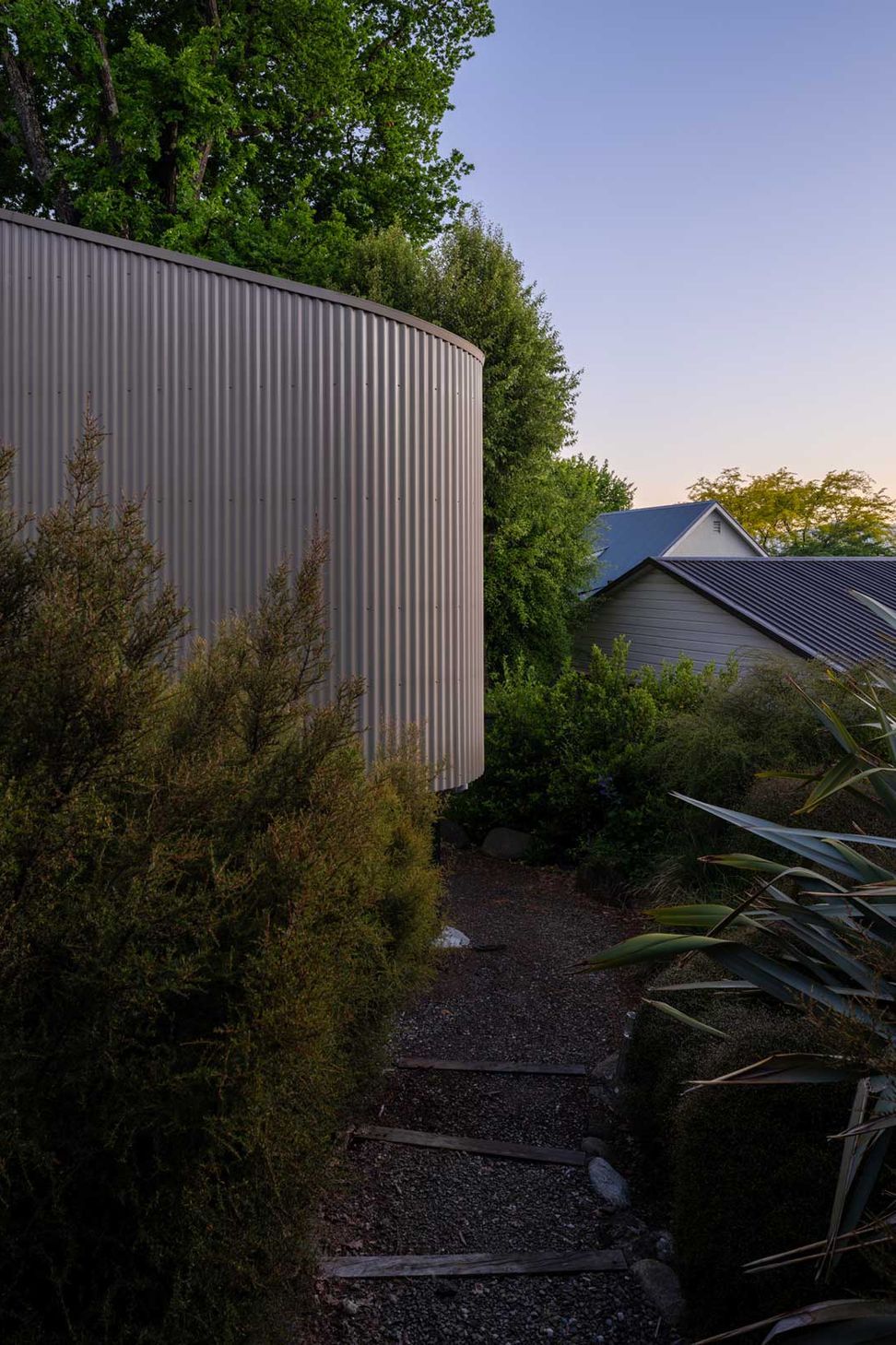 rafe-maclean-architects-kaka-pod-10.jpg