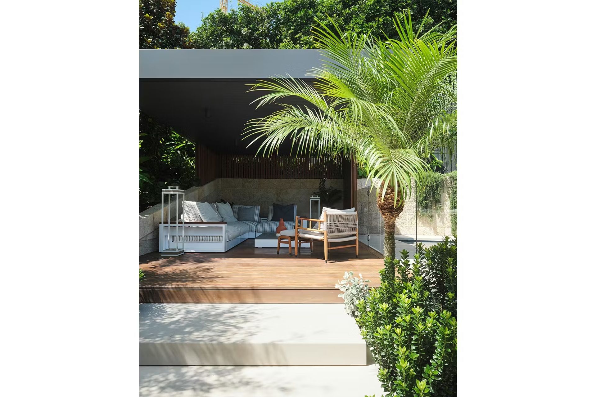 whale-beach-house-14-ap-compressed.jpg