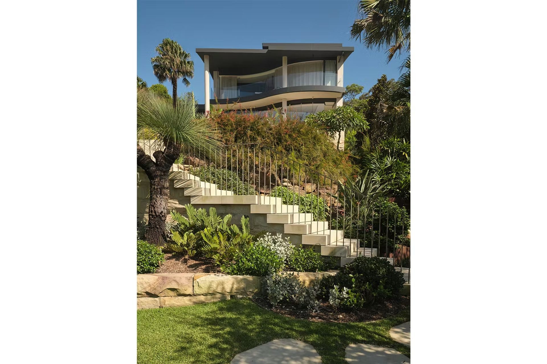 whale-beach-house-21-ap-compressed.jpg